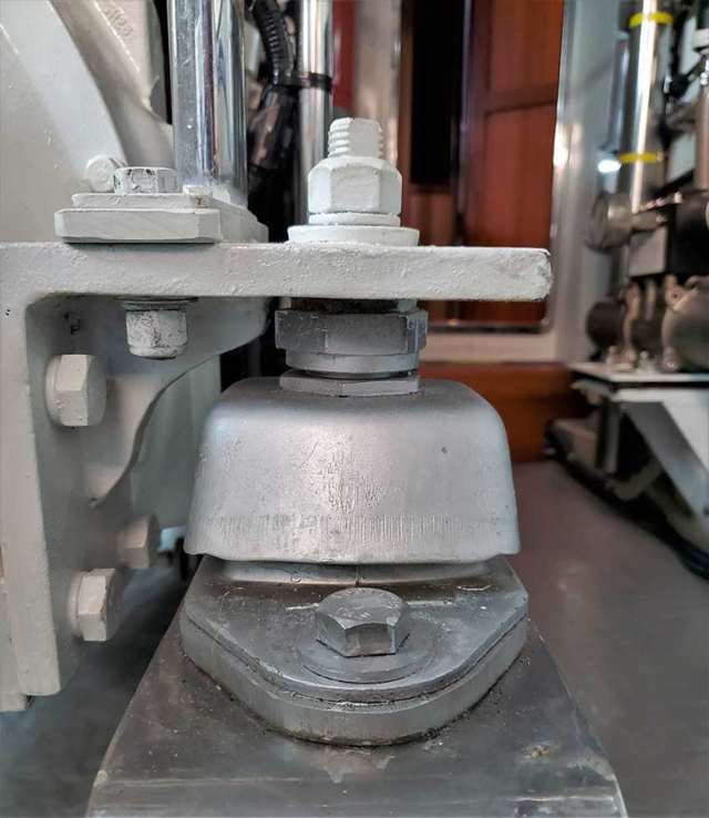机脚胶的重要性