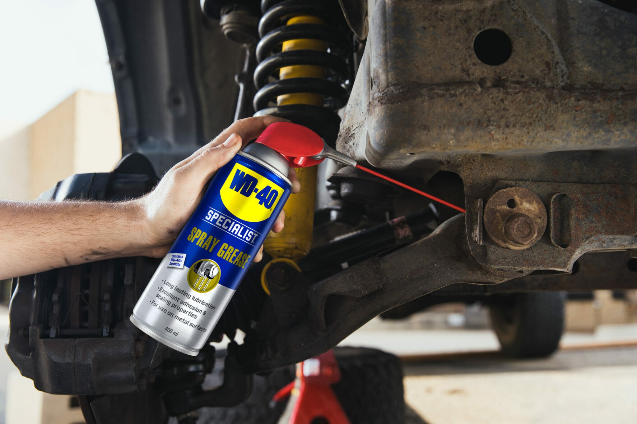 WD-40与橡胶衬套的兼容性及汽车衬套检查